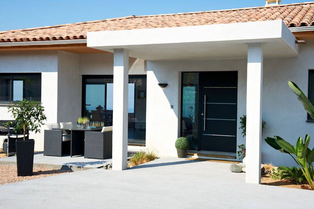 Porte entrée Zilten aluminium à Gournay en Bray