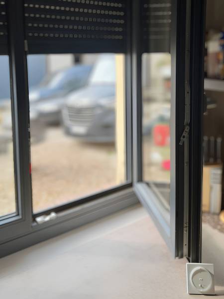 Fenêtre gris 7016 Perform 76 Gournay Fermeture