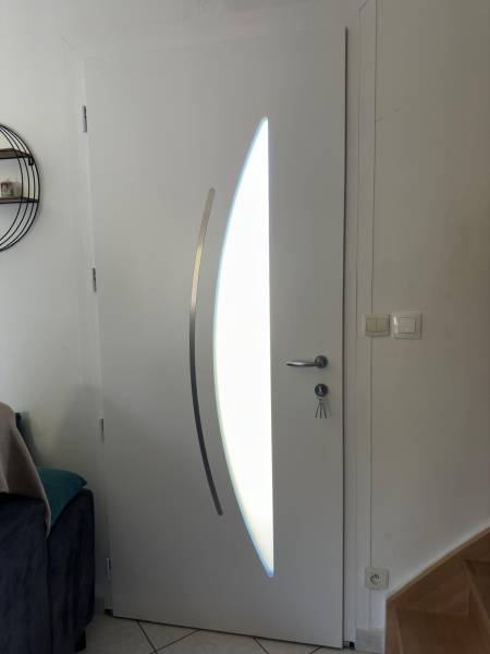 Porte entrée alu blanc intérieure Gournay fermeture