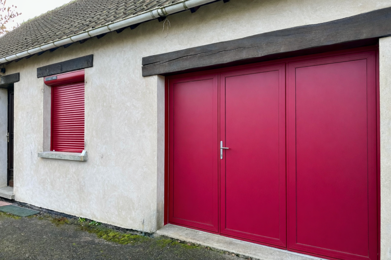 Volet roulant solaire Somfy IO VOLTECH sur façade de maison à Gournay-en-Bray