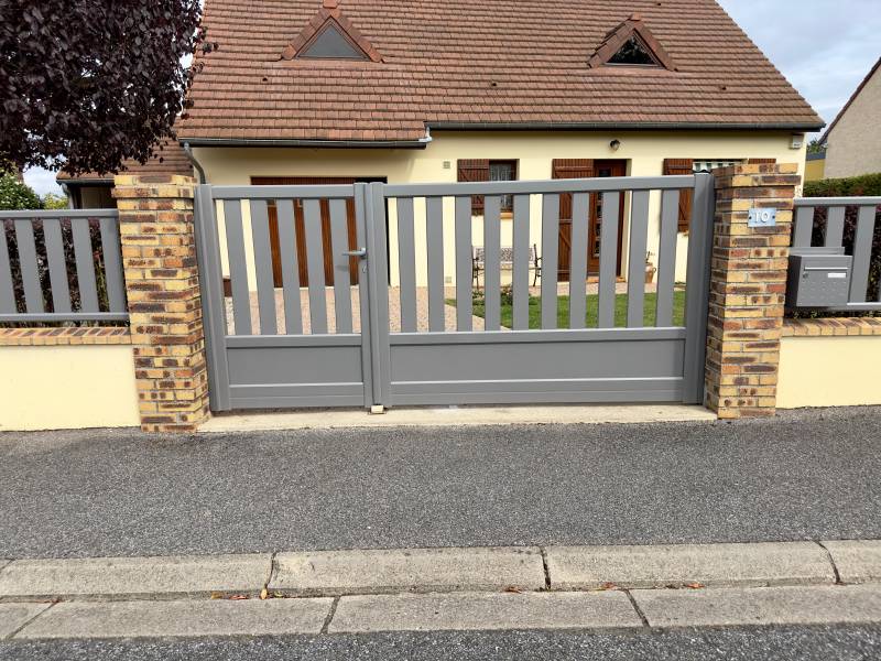 Portail cetal pégase gris 9007 Beauavais