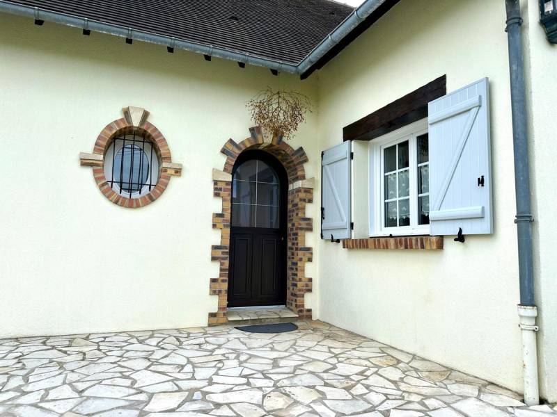 Porte d'entrée intérieure bois chêne champage et exterieur alu marron Beauvais