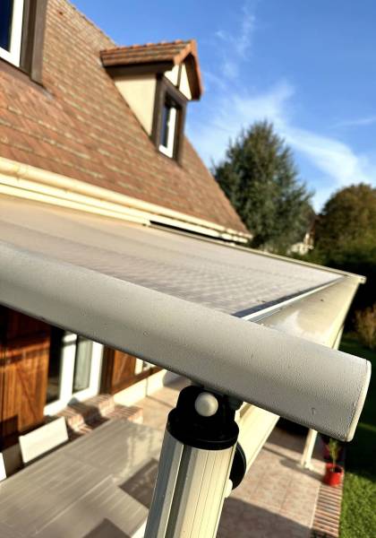 Gournay en Bray store de terrasse sur pied 