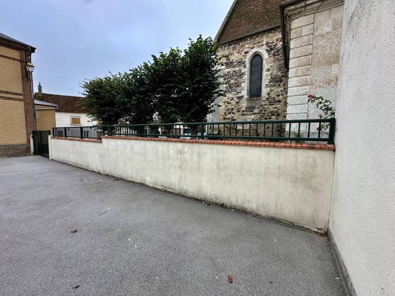 Ecole Savignies clôture et portail CETAL alu Gournay Fermeture