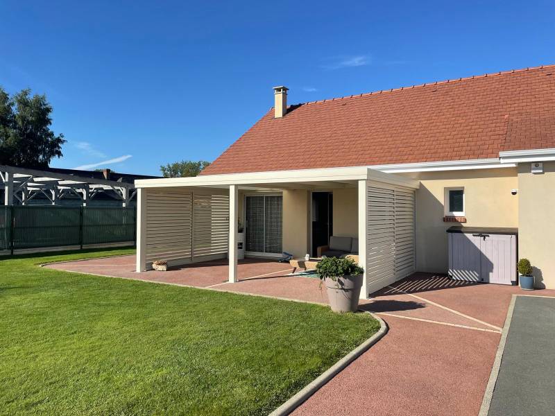 Pergola blanche VERANCO à Tôtes 