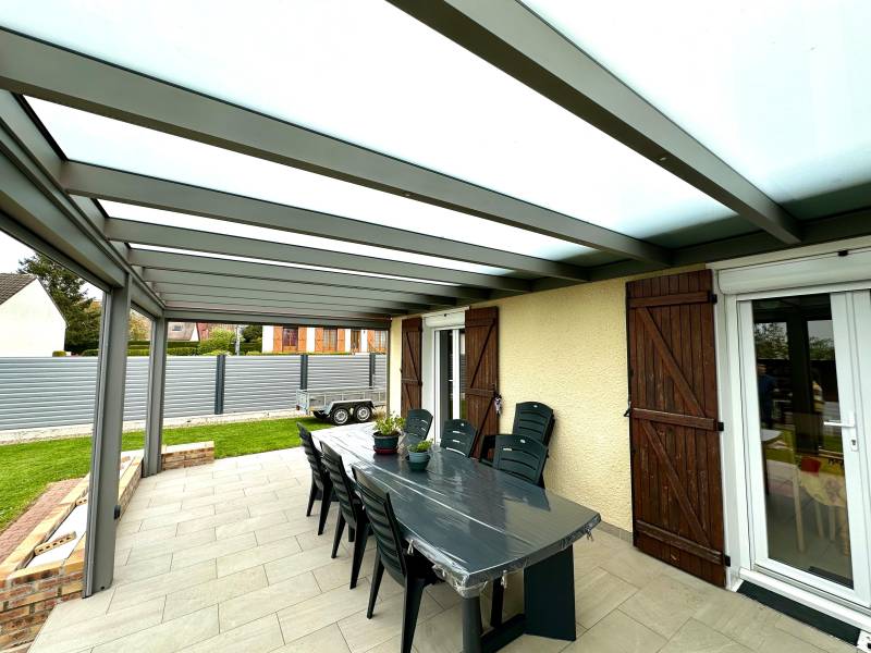 Pergola à Gournay en Bray en aluminium 