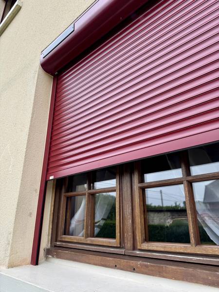 Les volets roulants solaires installé par Gournay Fermeture 